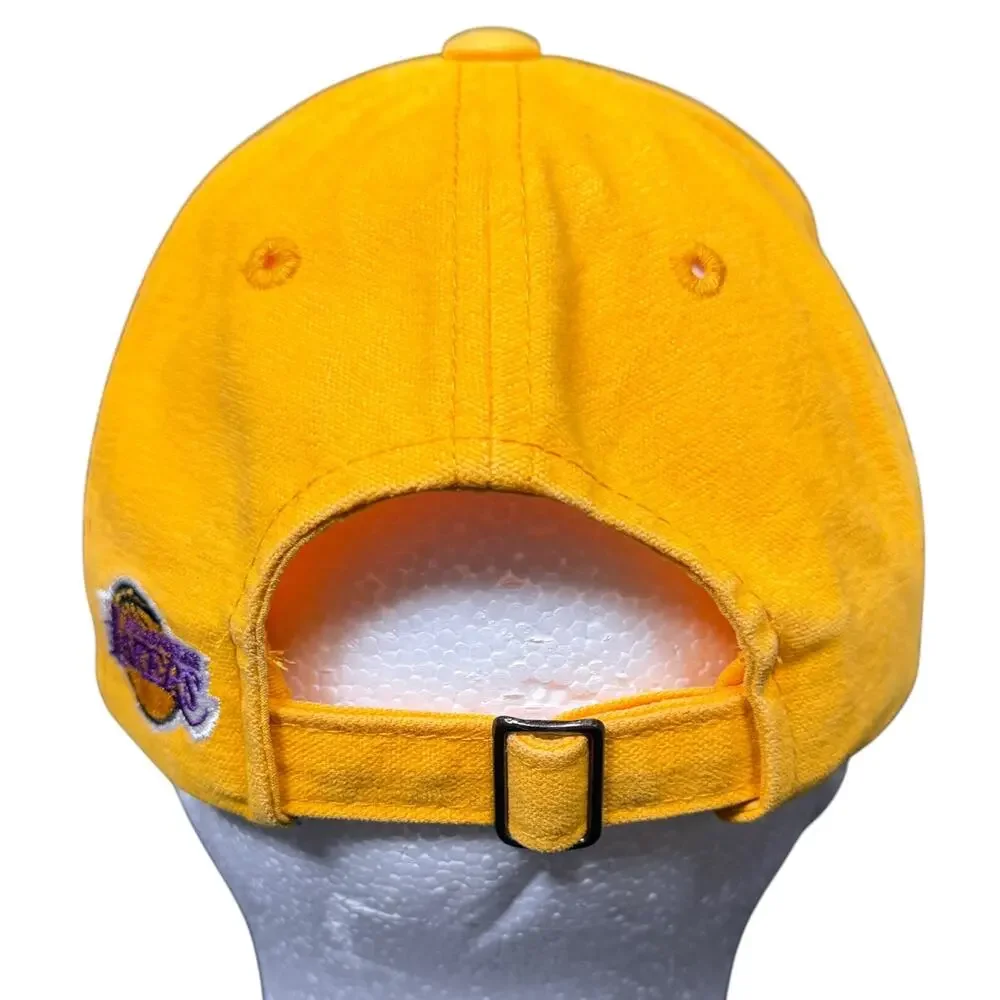Nike LA Los Angeles Lakers Basketball Yellow Center Swoop Strapback Nike Team